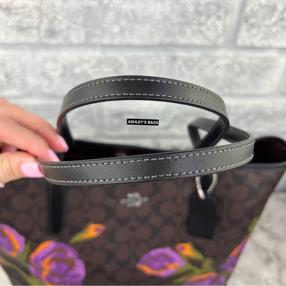 Coach City Tote In Signature Canvas With Rose Print - Picture 5 of 11